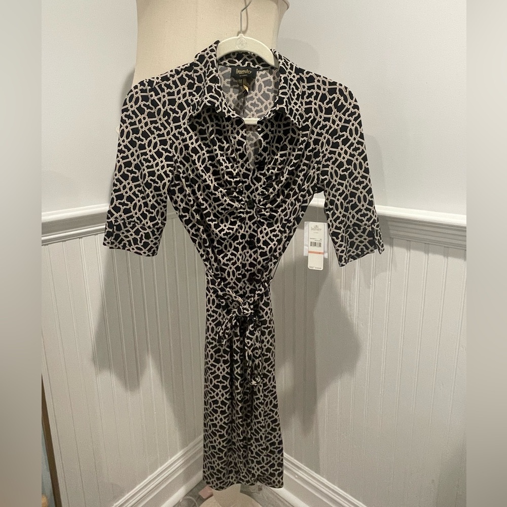 Laundry by Shelli Segal NWT dress Size 2